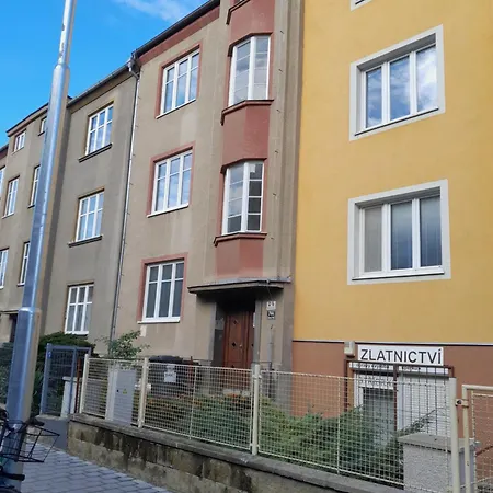 Apartmany Krkoskova Брно Екстер'єр фото